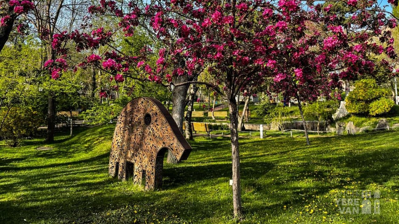Visit Yerevan